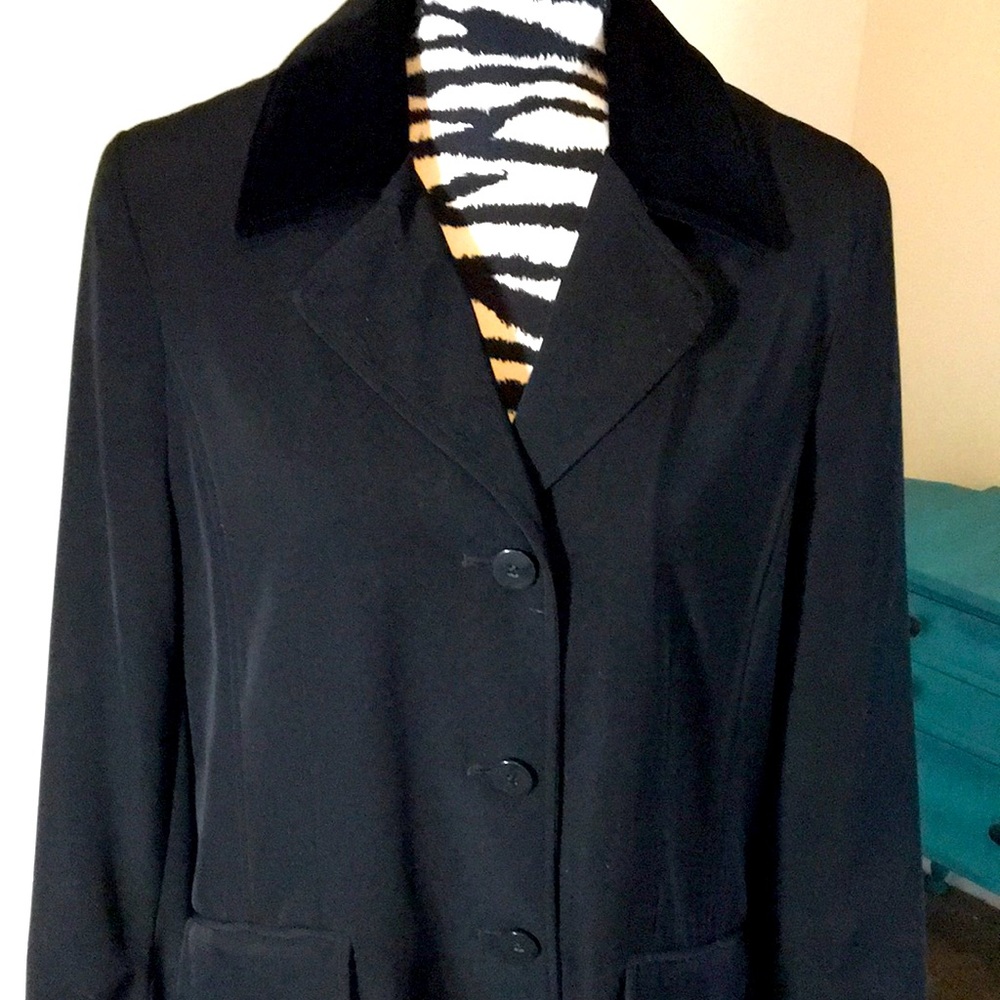 Size 10 London Fog trench coat